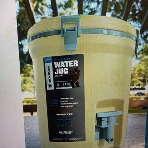 Stanley Pale Yellow 2 Gallon Jug New in Box.